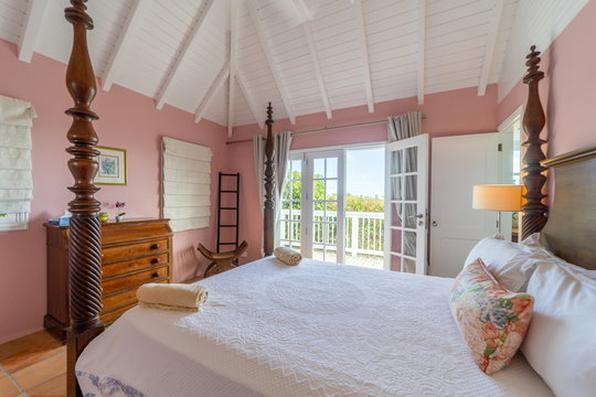 VILLA CHEYENNE BEDROOM1 1