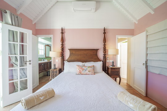 VILLA CHEYENNE BEDROOM1 3