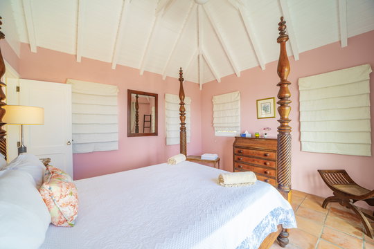 VILLA CHEYENNE BEDROOM1 5