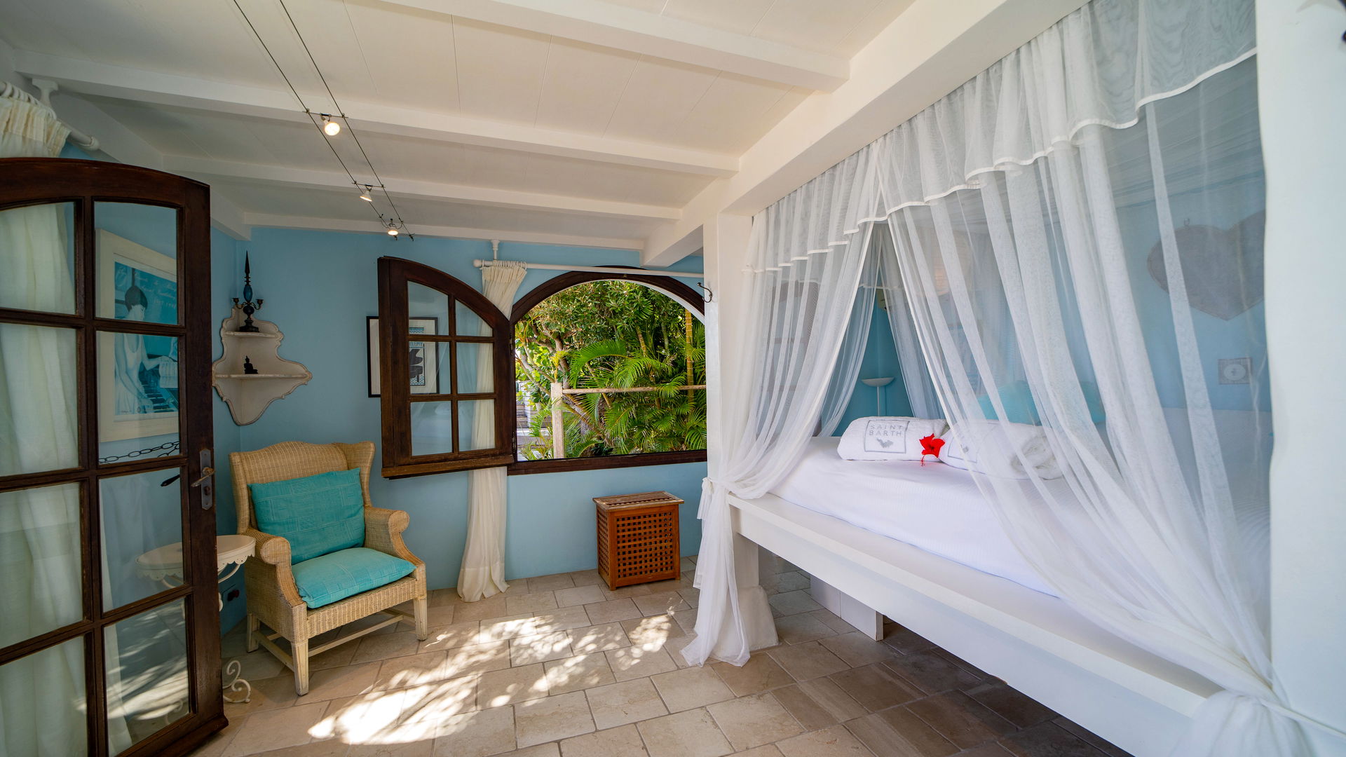 BEDROOM 1