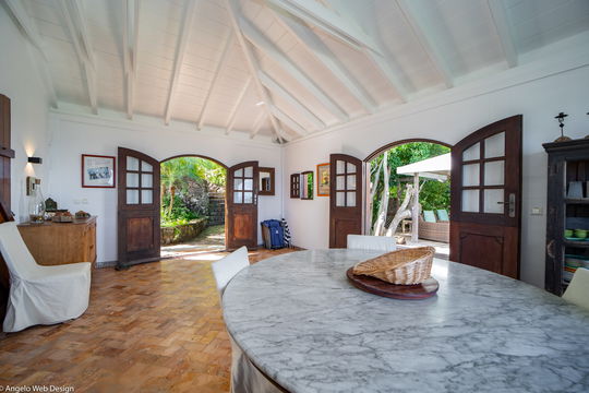 VILLA KYODI KITCHEN & DINING AREA 4