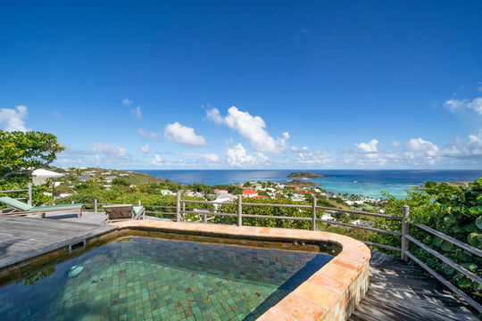 VILLA KYODI POOL & TERRACE 4