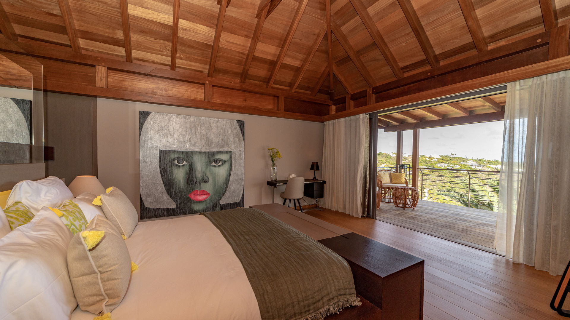 BEDROOM 4