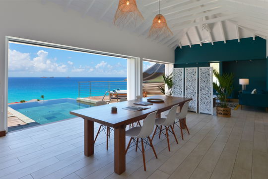 VILLA FLAMANDS BAY KITCHEN & DINING AREA 3