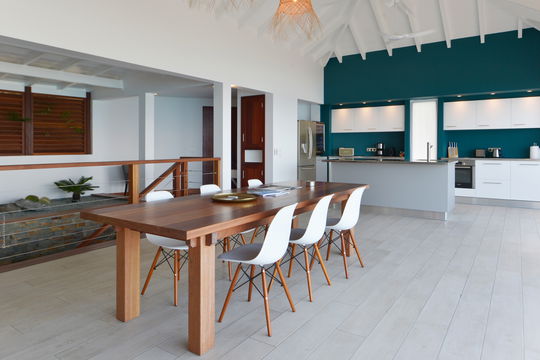 VILLA FLAMANDS BAY KITCHEN & DINING AREA 4