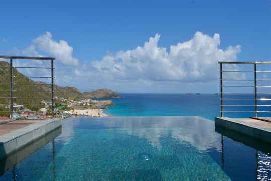 VILLA FLAMANDS BAY POOL & TERRACE 3