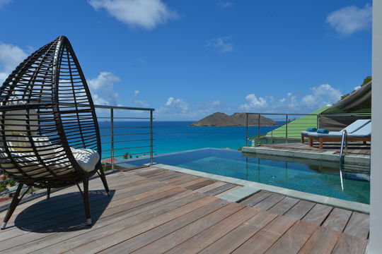 VILLA FLAMANDS BAY POOL & TERRACE 4