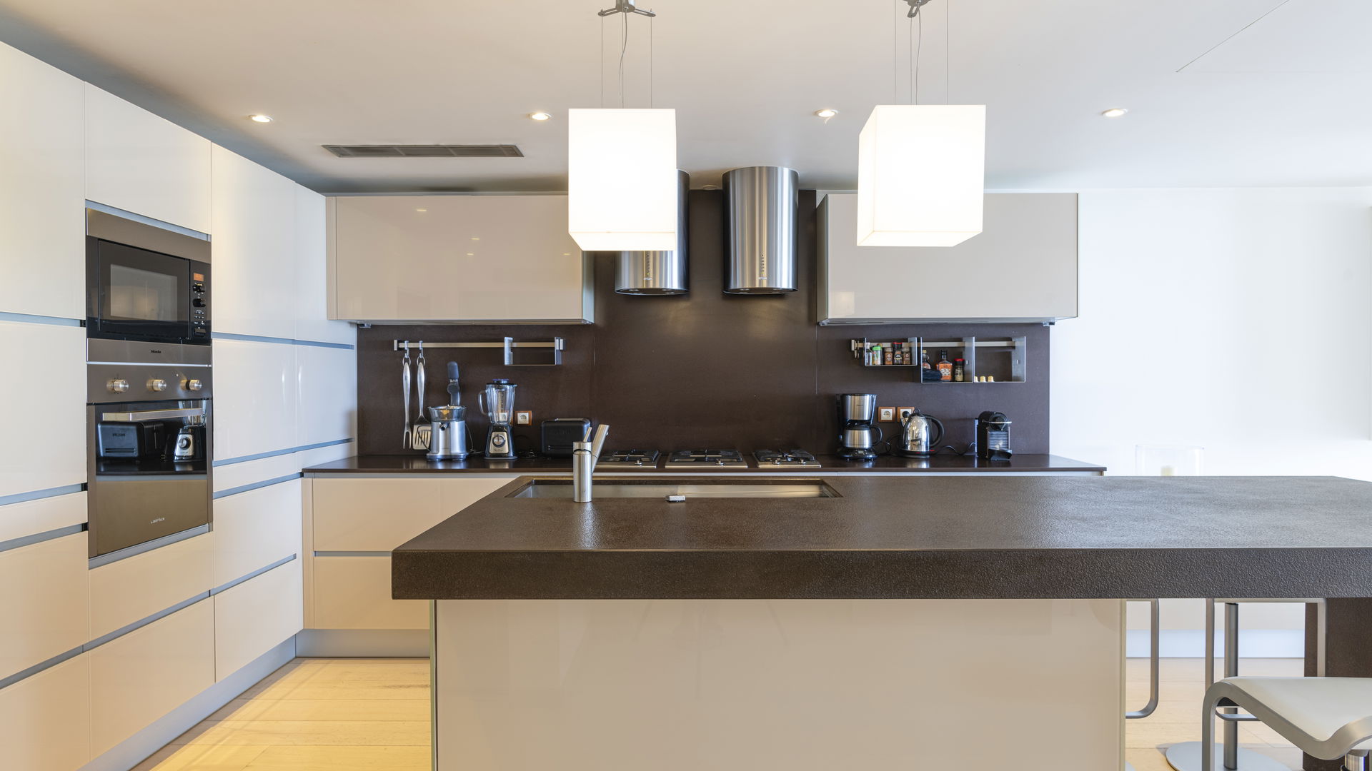 KITCHEN & DINING AREAS