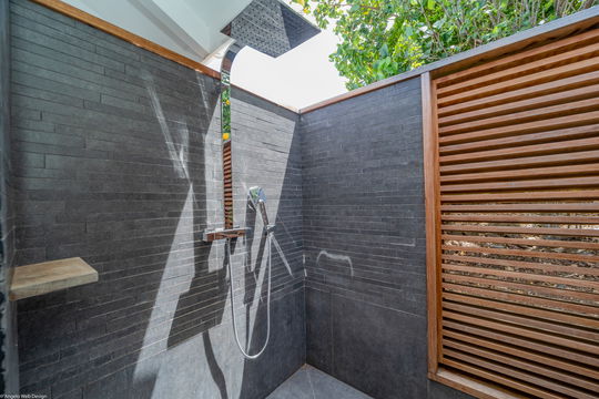 VILLA AVALON BEDROOM1 9