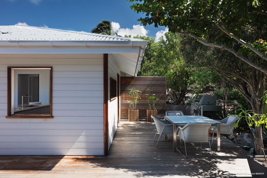 VILLA AVALON KITCHEN & DINING AREA 12