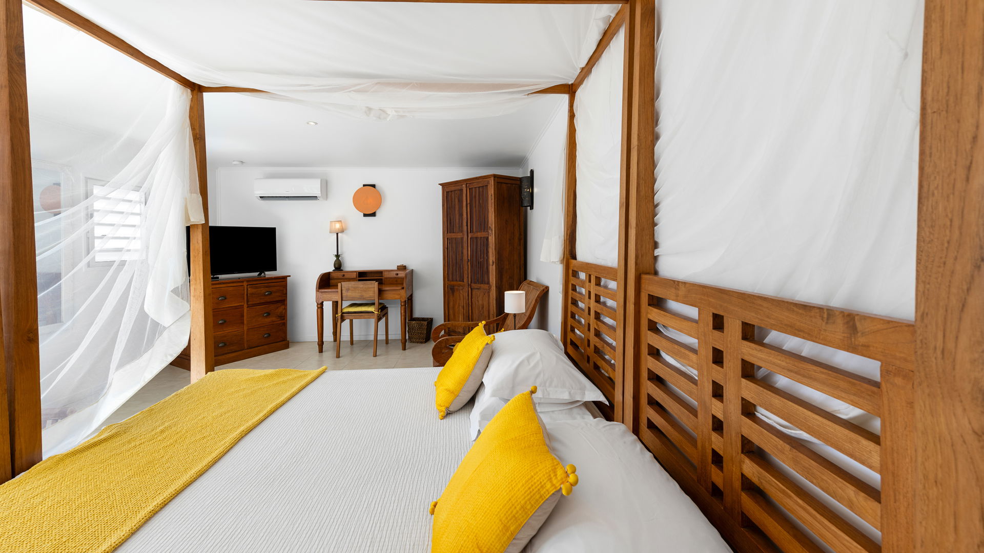 BEDROOM 3
