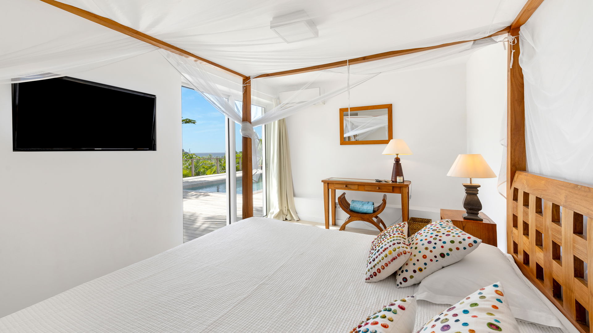 BEDROOM 4