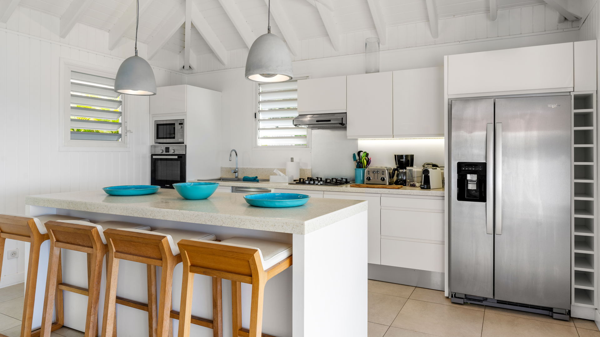 KITCHEN & DINING AREA