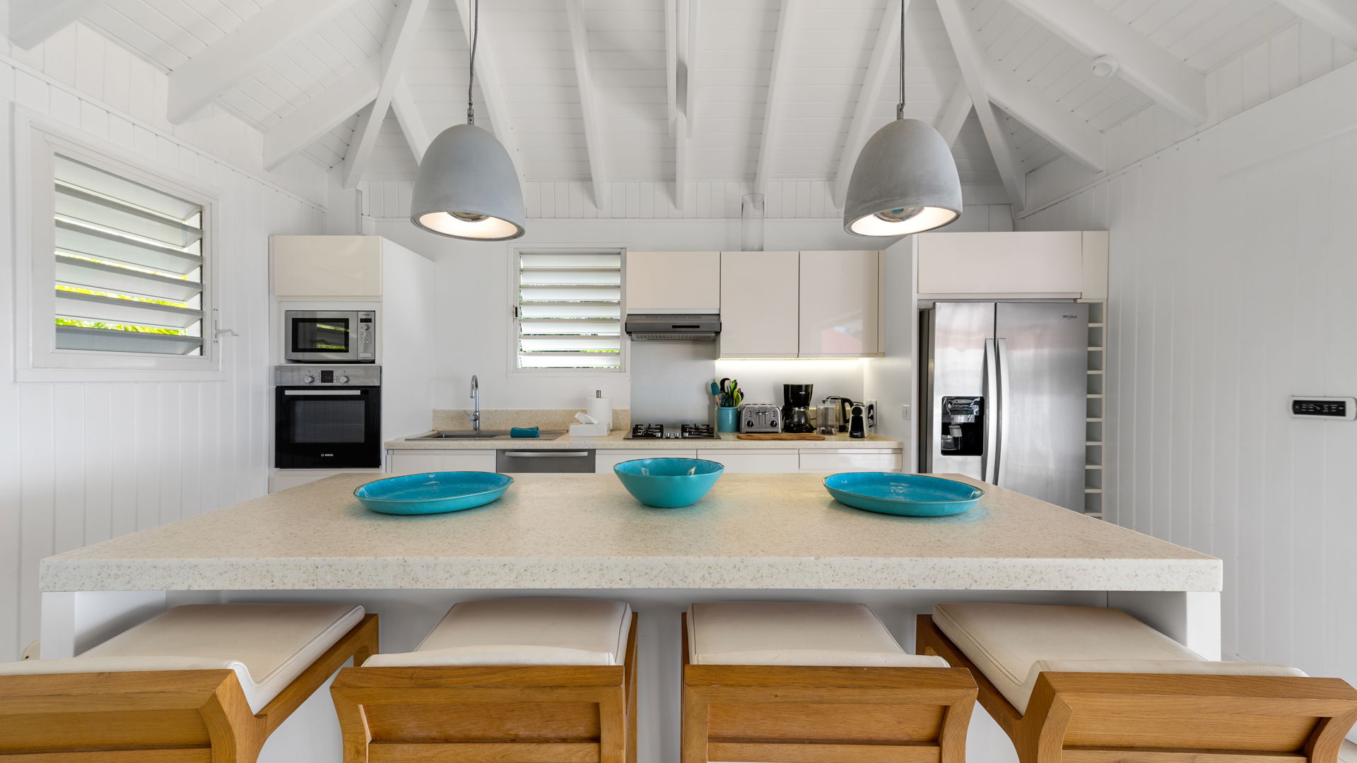 KITCHEN & DINING AREA