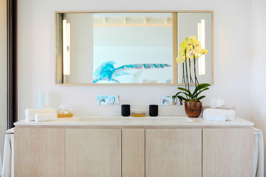 VILLA DZIR BEDROOM1 10