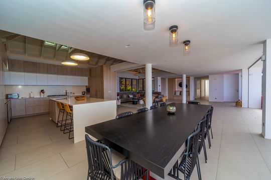 VILLA DZIR DINING AREA 4