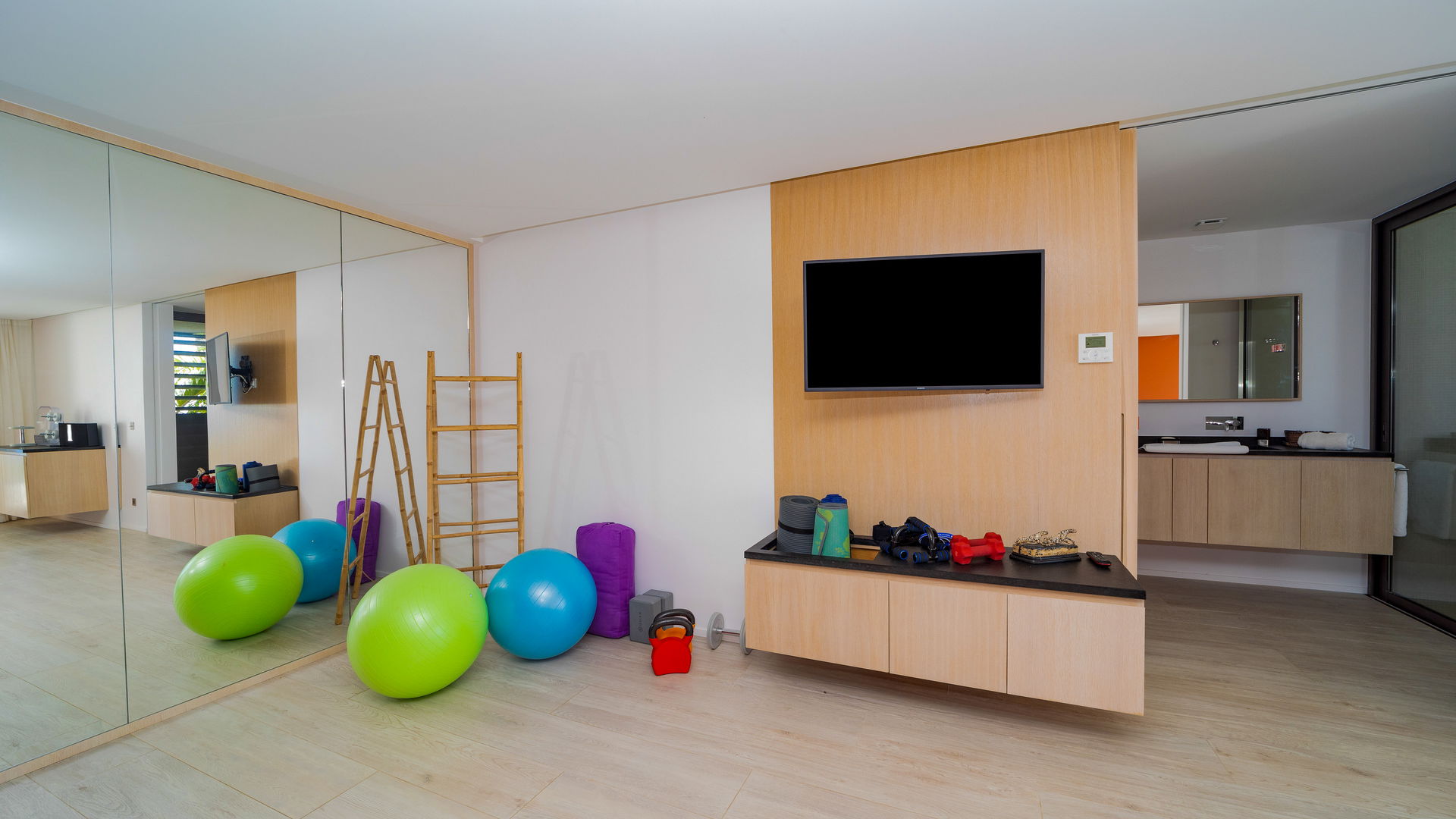 FITNESS AREA