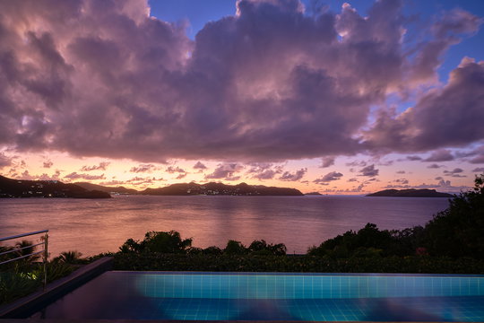 VILLA POINTE MILOU BY NIGHT 1