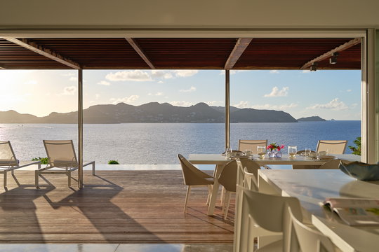 VILLA POINTE MILOU KITCHEN & DINING AREA 14