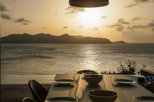 VILLA POINTE MILOU KITCHEN & DINING AREA 17