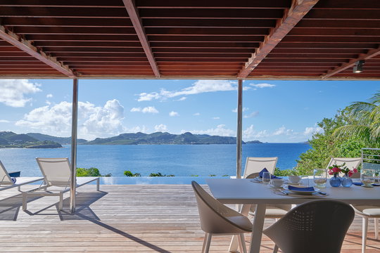 VILLA POINTE MILOU KITCHEN & DINING AREA 7