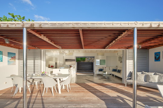 VILLA POINTE MILOU KITCHEN & DINING AREA 9