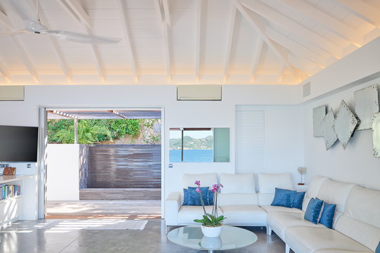 VILLA POINTE MILOU LIVING AREA 6