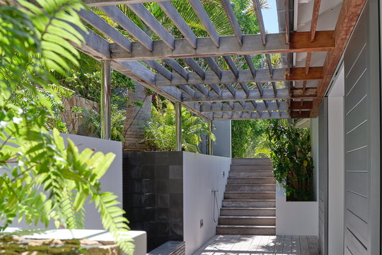 VILLA POINTE MILOU OUTDOORS 2