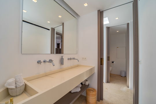 VILLA EPICURE BEDROOM3 12