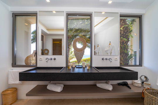 VILLA EPICURE BEDROOM4 14