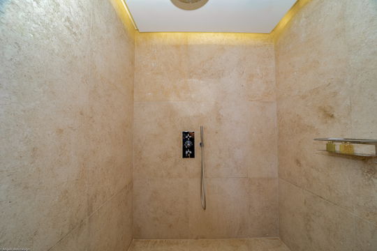 VILLA EPICURE BEDROOM4 16