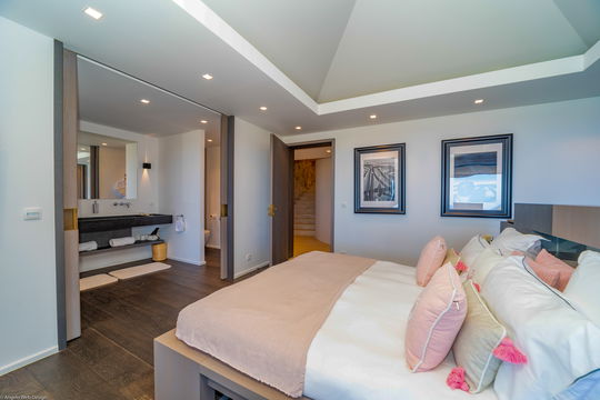 VILLA EPICURE BEDROOM5 8