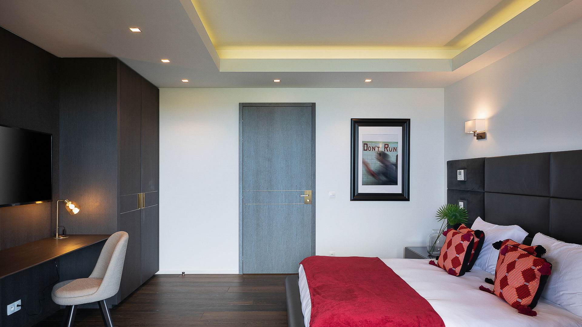BEDROOM 7