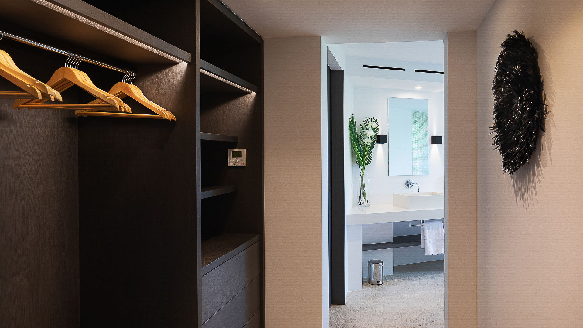 BEDROOM 7