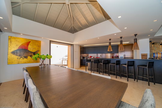 VILLA EPICURE KITCHEN & DINING AREA 10