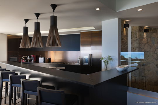 VILLA EPICURE KITCHEN & DINING AREA 11