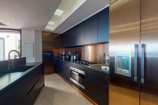 VILLA EPICURE KITCHEN & DINING AREA 12