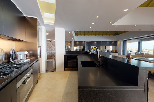 VILLA EPICURE KITCHEN & DINING AREA 14