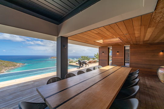VILLA EPICURE KITCHEN & DINING AREA 2