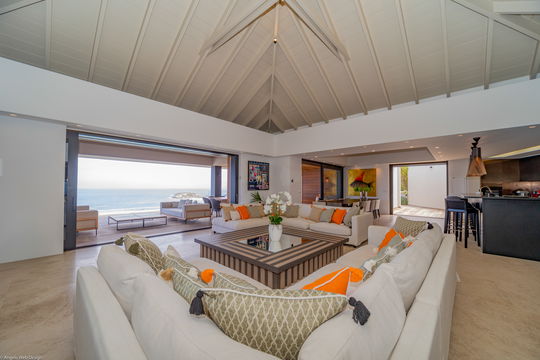 VILLA EPICURE LIVING AREA 4