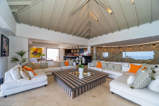 VILLA EPICURE LIVING AREA 5