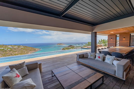 VILLA EPICURE OUTDOOR LOUNGE AREA 2