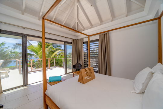 VILLA ENZUMA BEDROOM1 1