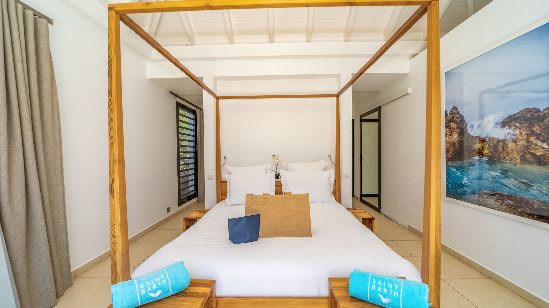 BEDROOM 1