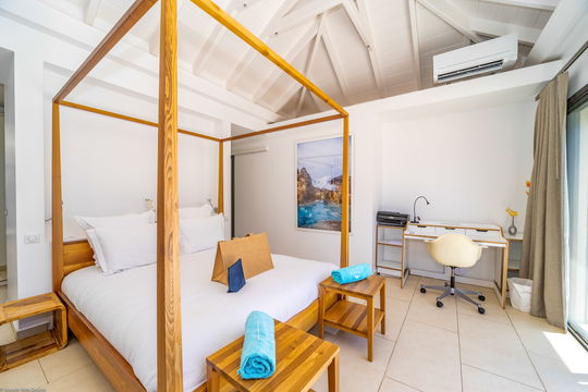 VILLA ENZUMA BEDROOM1 5