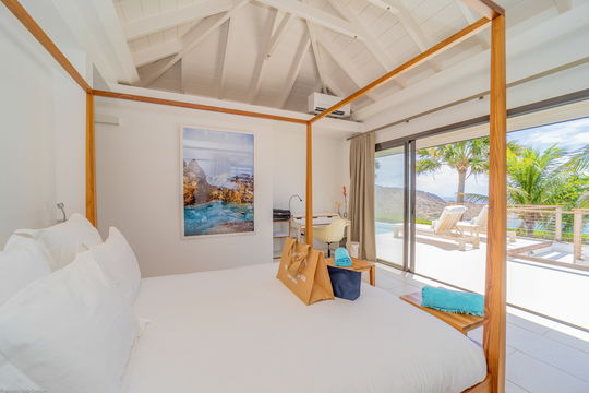 VILLA ENZUMA BEDROOM1 6