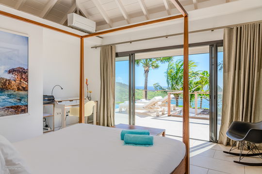 VILLA ENZUMA BEDROOM1 7