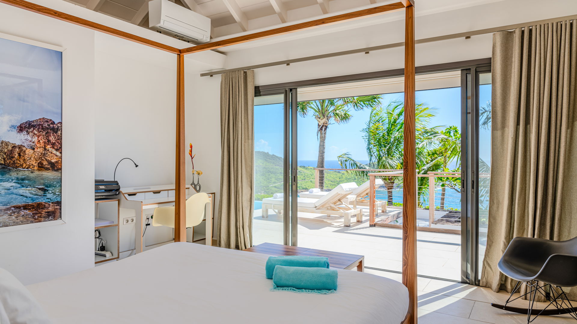 BEDROOM 1
