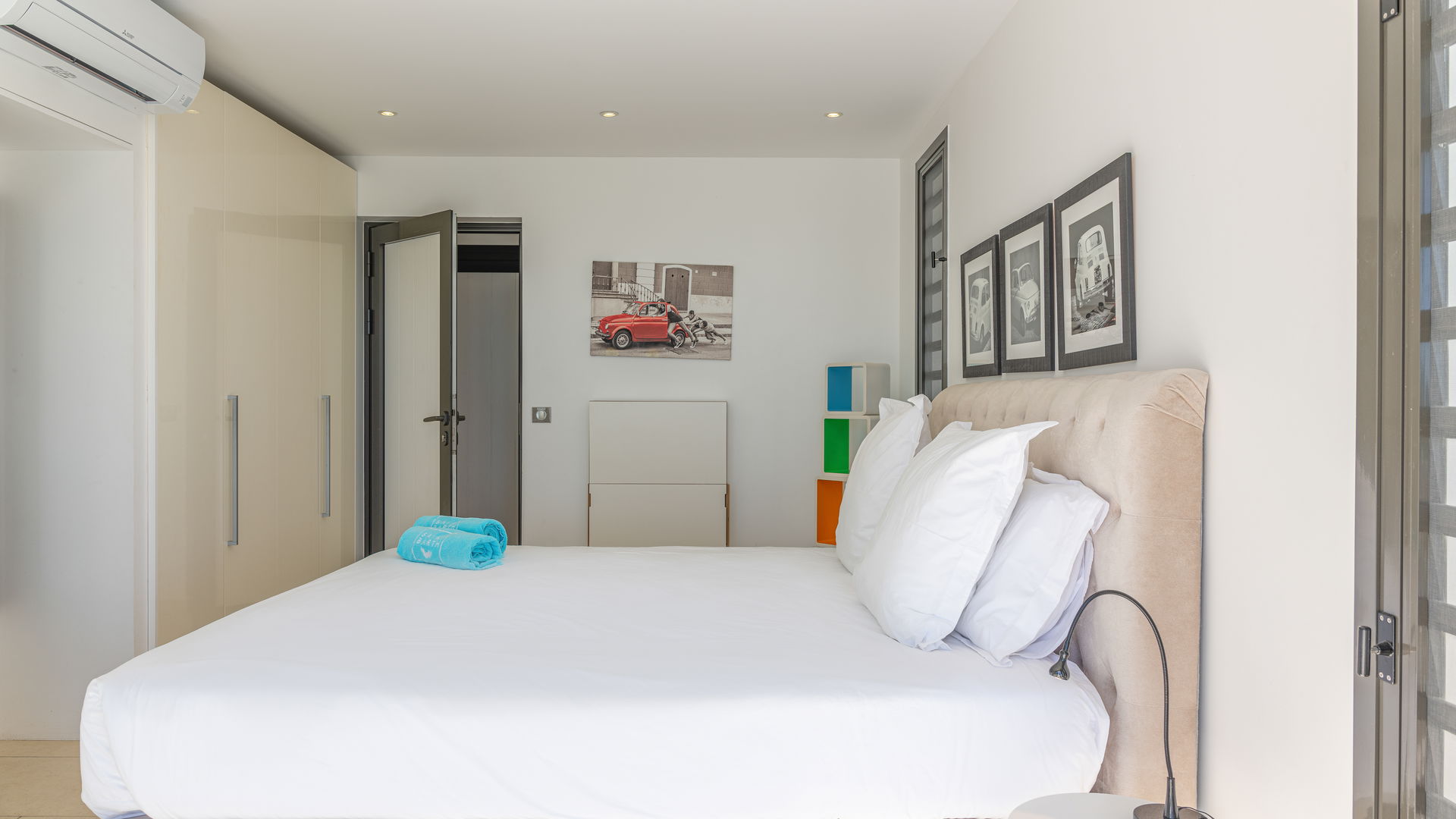 BEDROOM 2