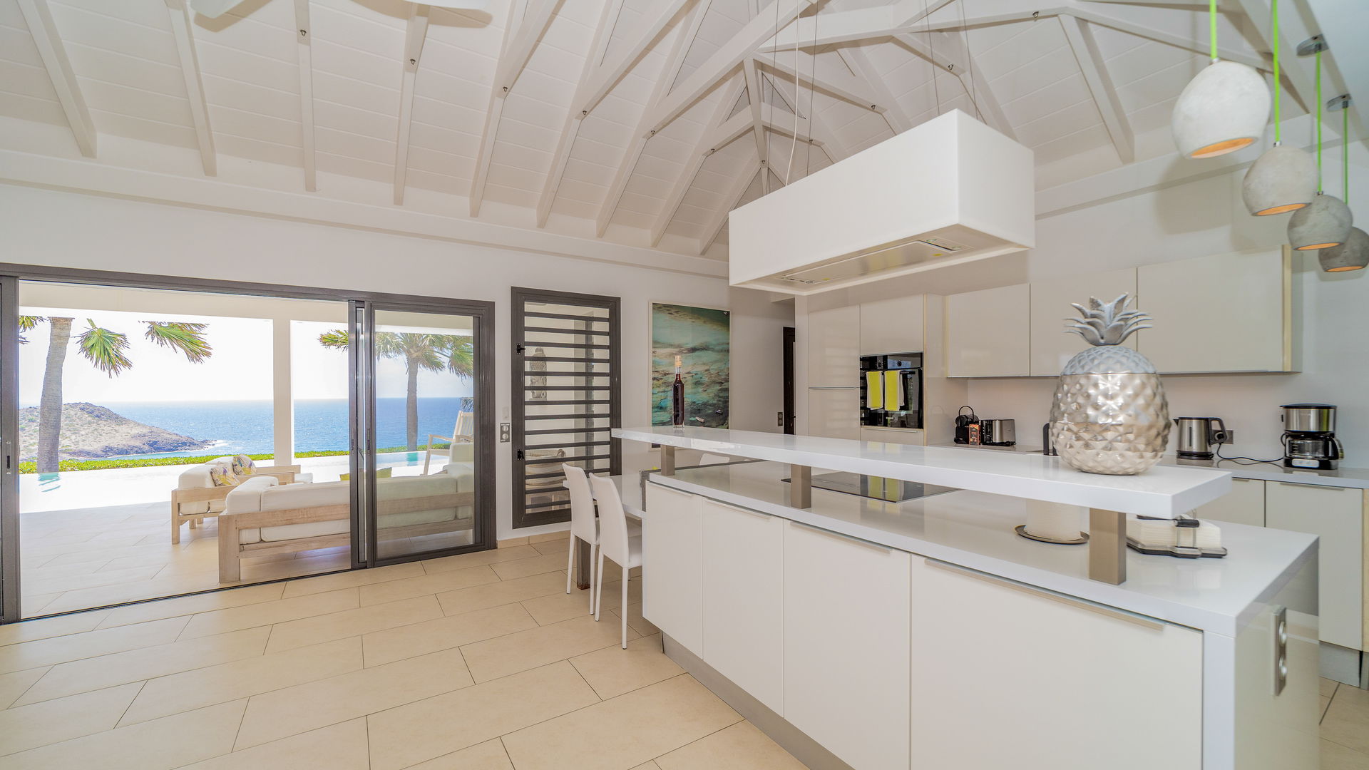 KITCHEN & DINING AREA